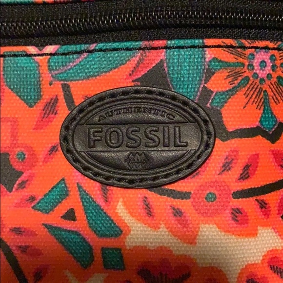 Fossil Mosaic Keyper Crossbody HandbagPurse floral - Picture 5 of 8